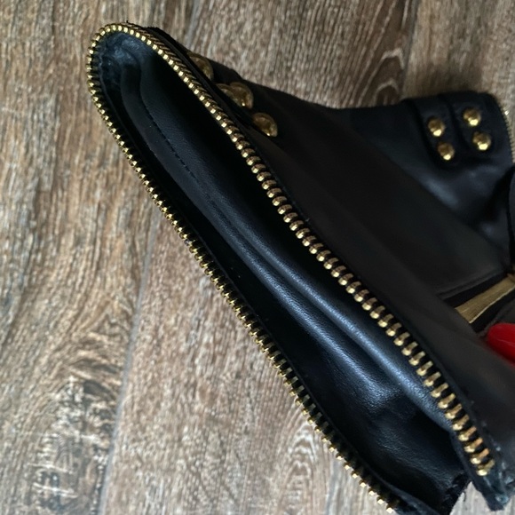 Línea Pelle black leather clutch - Picture 4 of 16